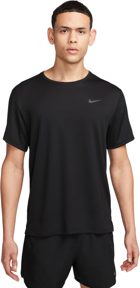 

Футболка мужская Nike NK DF UV MILER SS черная 2XL, Черный, NK DF UV MILER SS