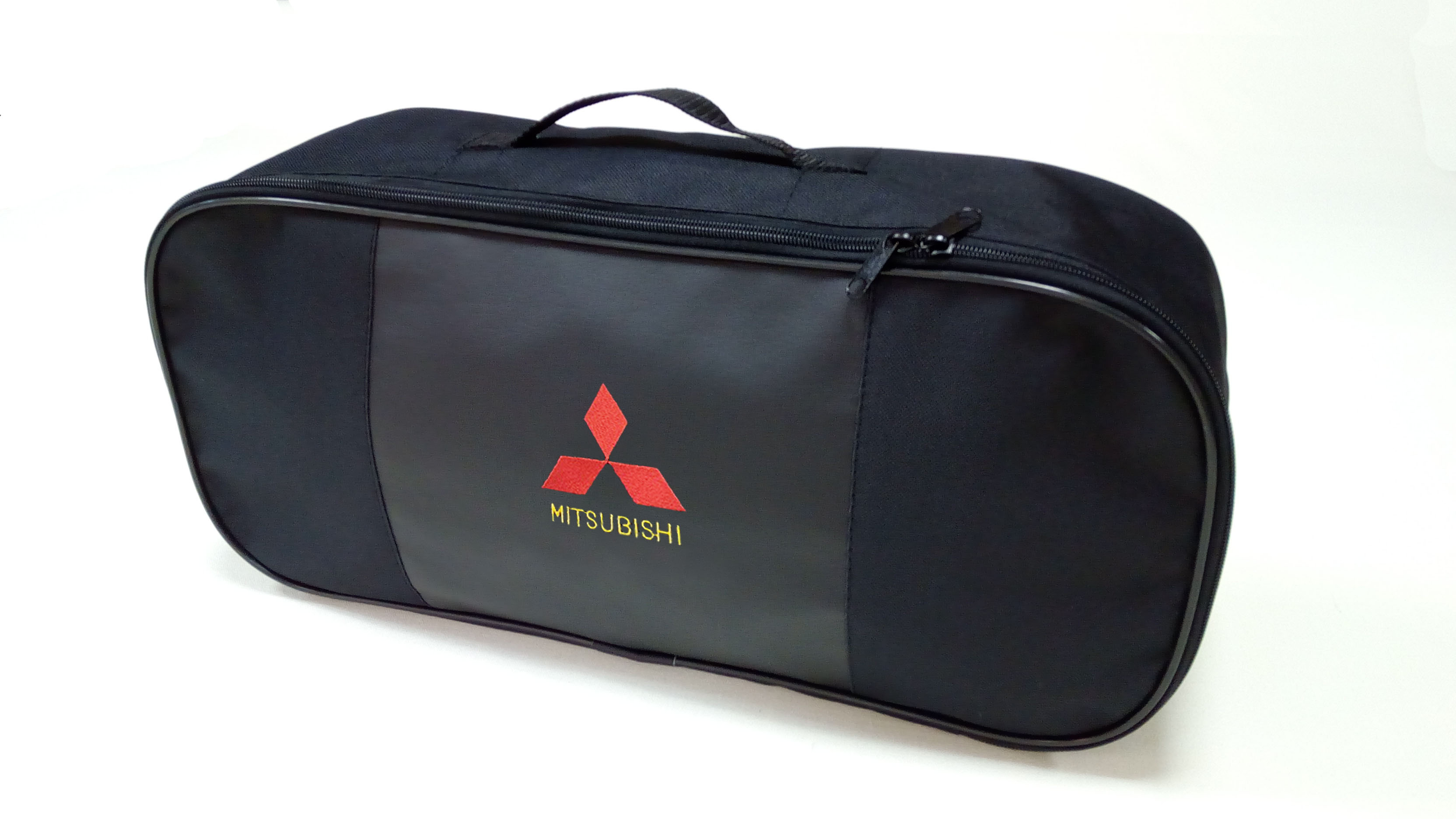 

Набор аварийный с логотипом MITSUBISHI, LD67358