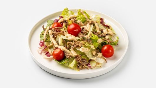

Салат ВкусВилл с рваной говядиной и сливочно-перечным соусом Братья Караваевы 160 г