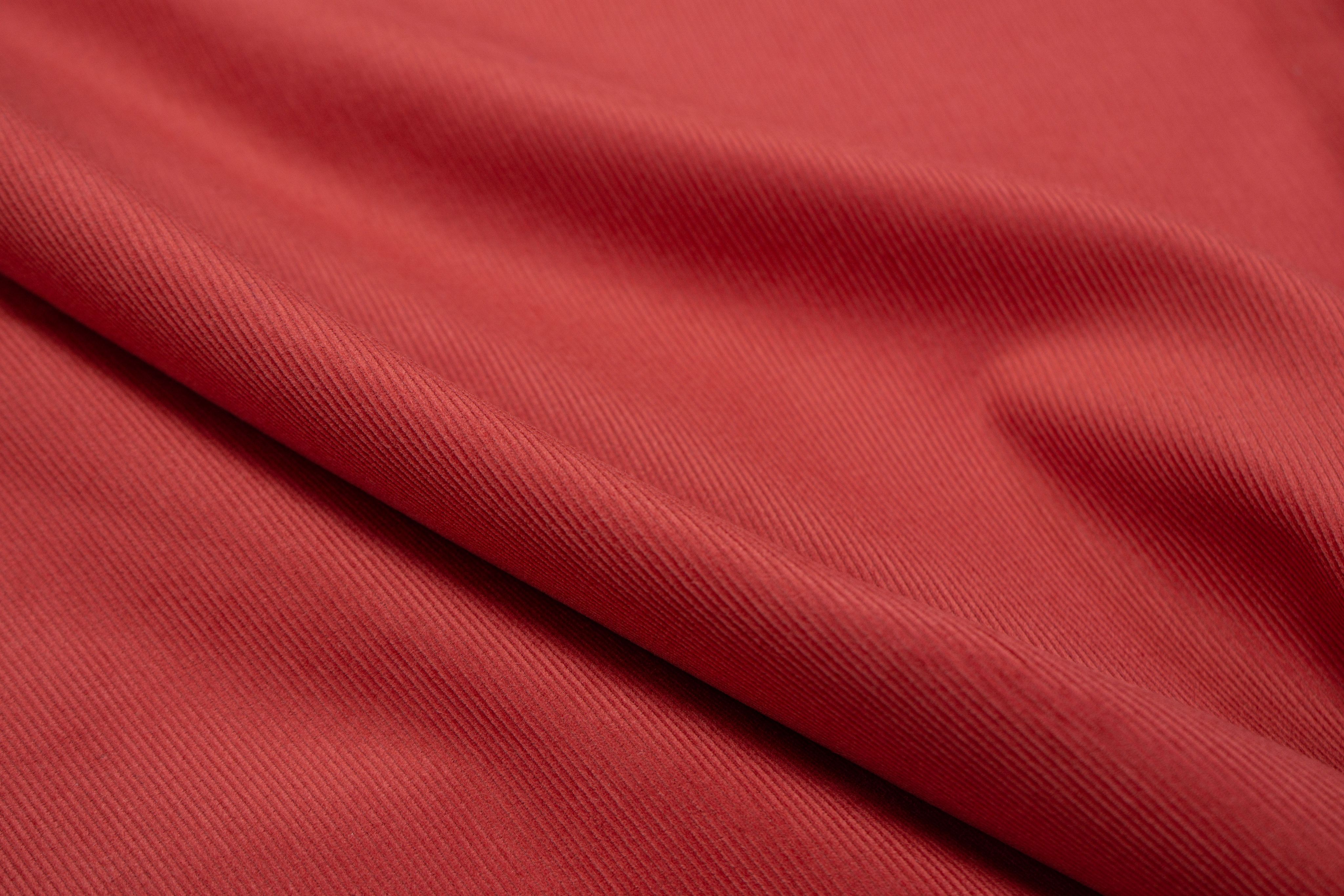 

Ткань UNOFABRIC BEUT002 Хлопок микровельвет красно малиновый 100x150 см