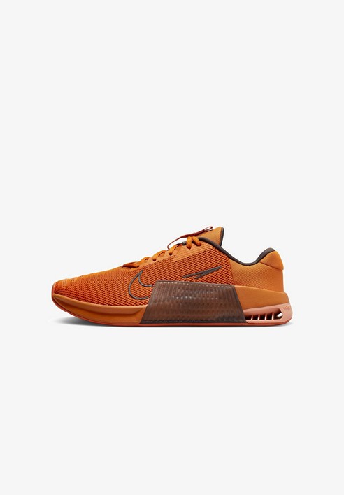 

Кроссовки мужские Nike Metcon 9 оранжевые 49.5 EU (доставка из-за рубежа), Оранжевый, Metcon 9