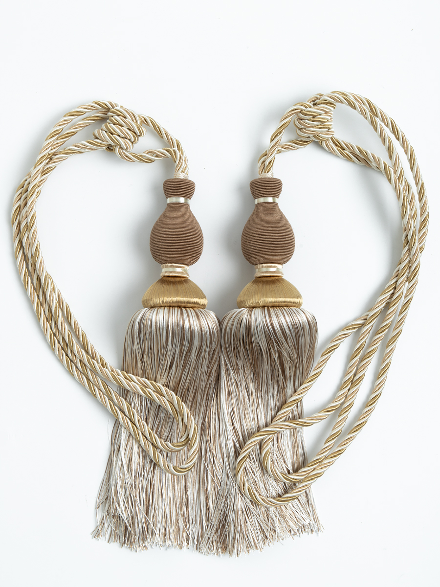 Пара декоративных кистей Ajur HK K6-139-01