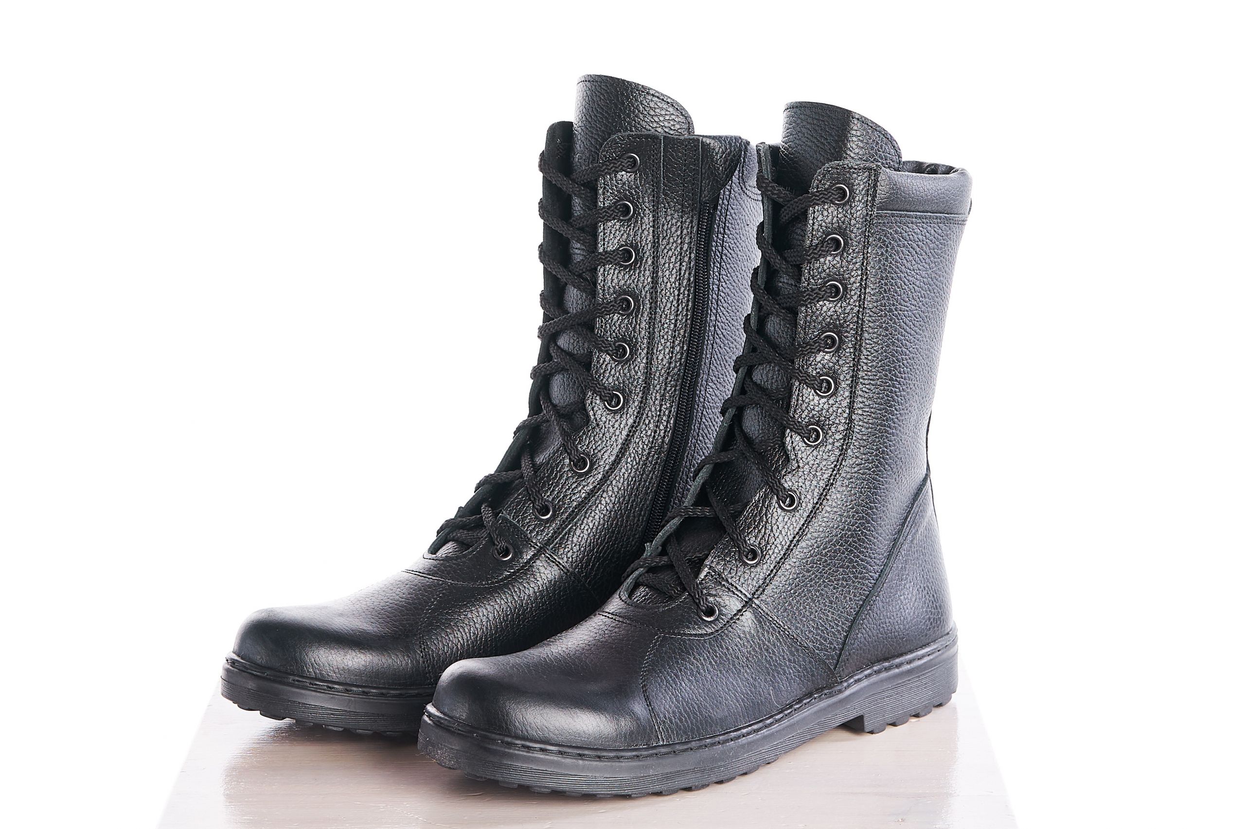 Ботинки мужские Matur Unty БСЗ-001 черные 42 RU