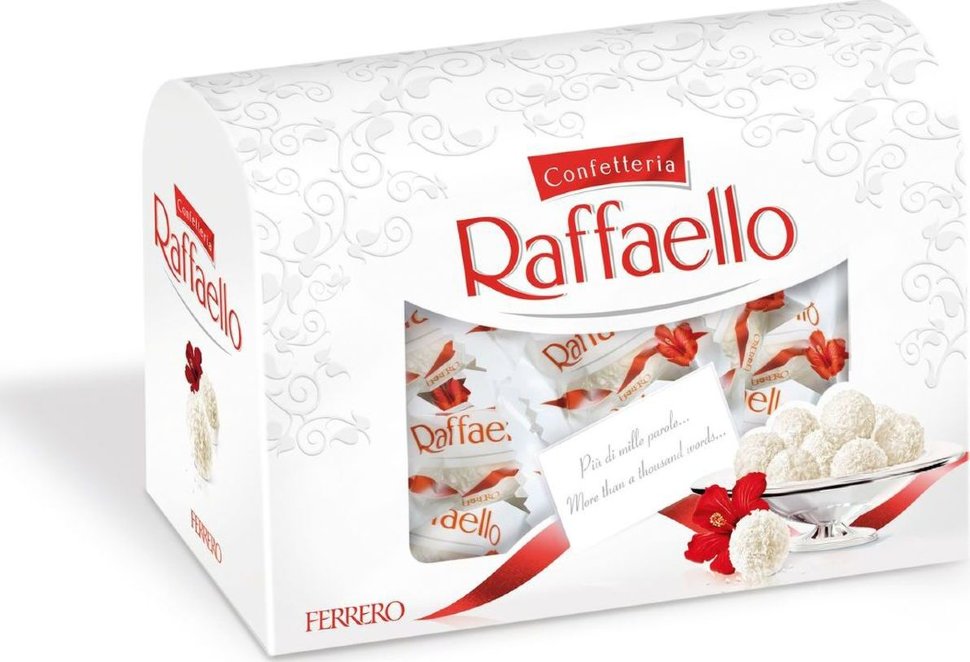 Конфеты Raffaello с цельным миндальным орехом в кокосовой обсыпке, 6 шт х 240 г