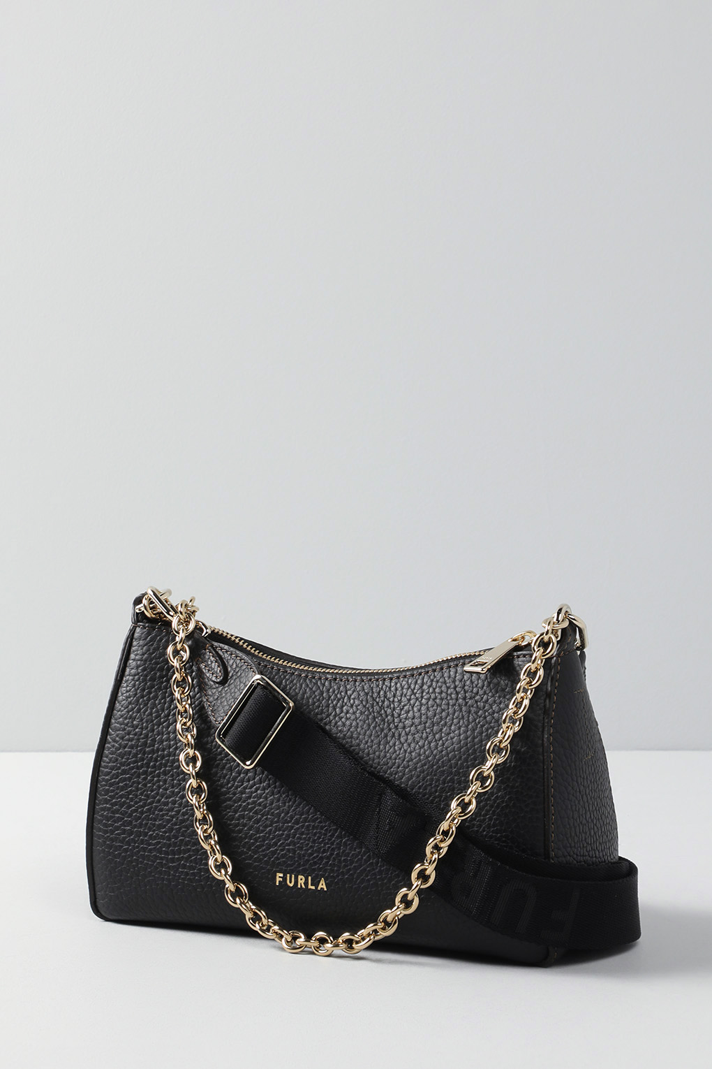 

Сумка кросс-боди женская Furla WB00903BX12329035, чёрный, Черный, WB00903BX12329035