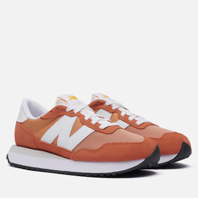 

Женские кроссовки New Balance 237 Classic оранжевый, размер 40.5 EU, 237 Classic