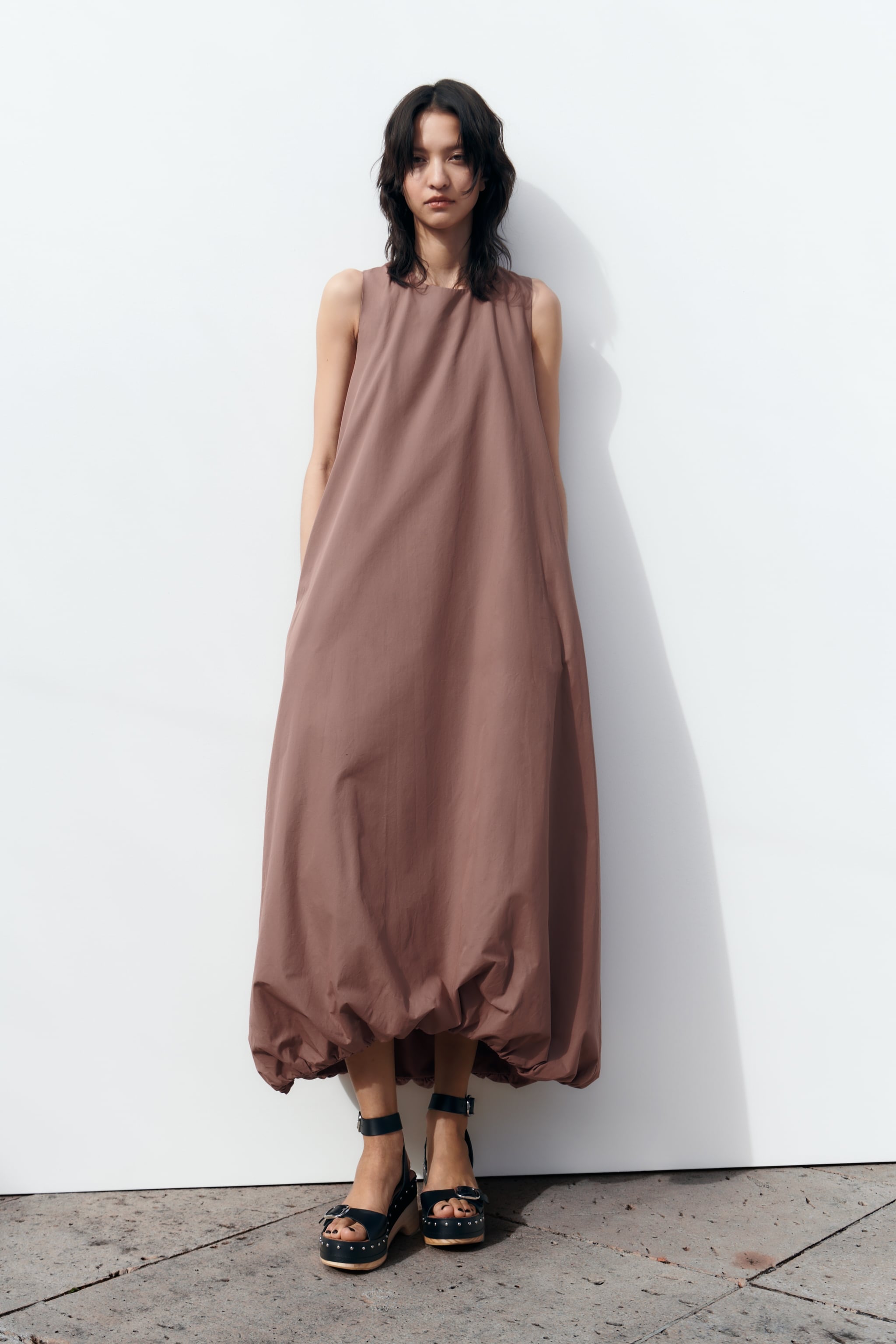 Платье женское ZARA 04043043 бежевое XL (доставка из-за рубежа)