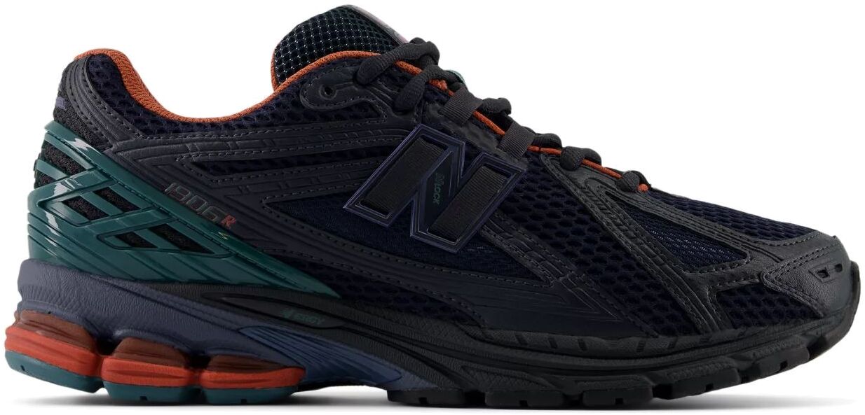 

Кроссовки унисекс New Balance 1906 черные 4.5 US, Черный, 1906