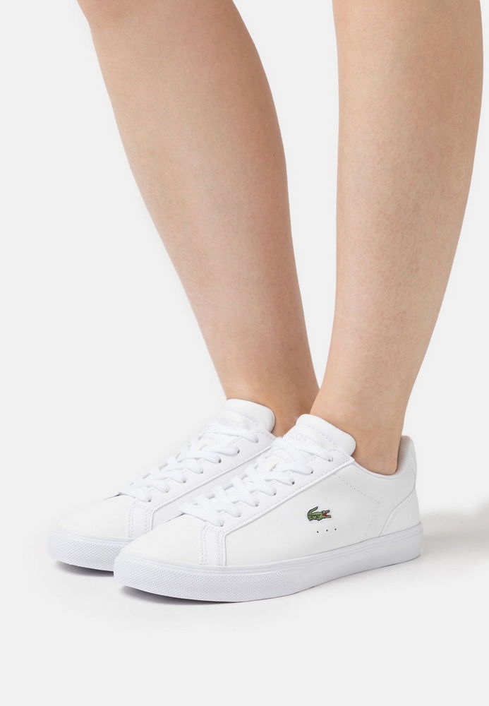 

Кеды женские Lacoste LA211A0NN белые 39.5 EU, Белый, LA211A0NN