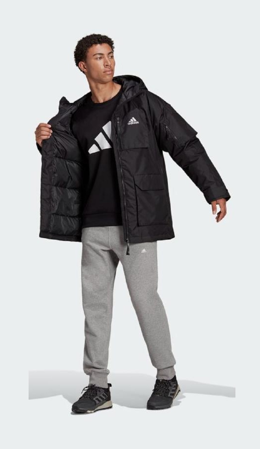 Куртка мужская Adidas H14174 черная 60; 62