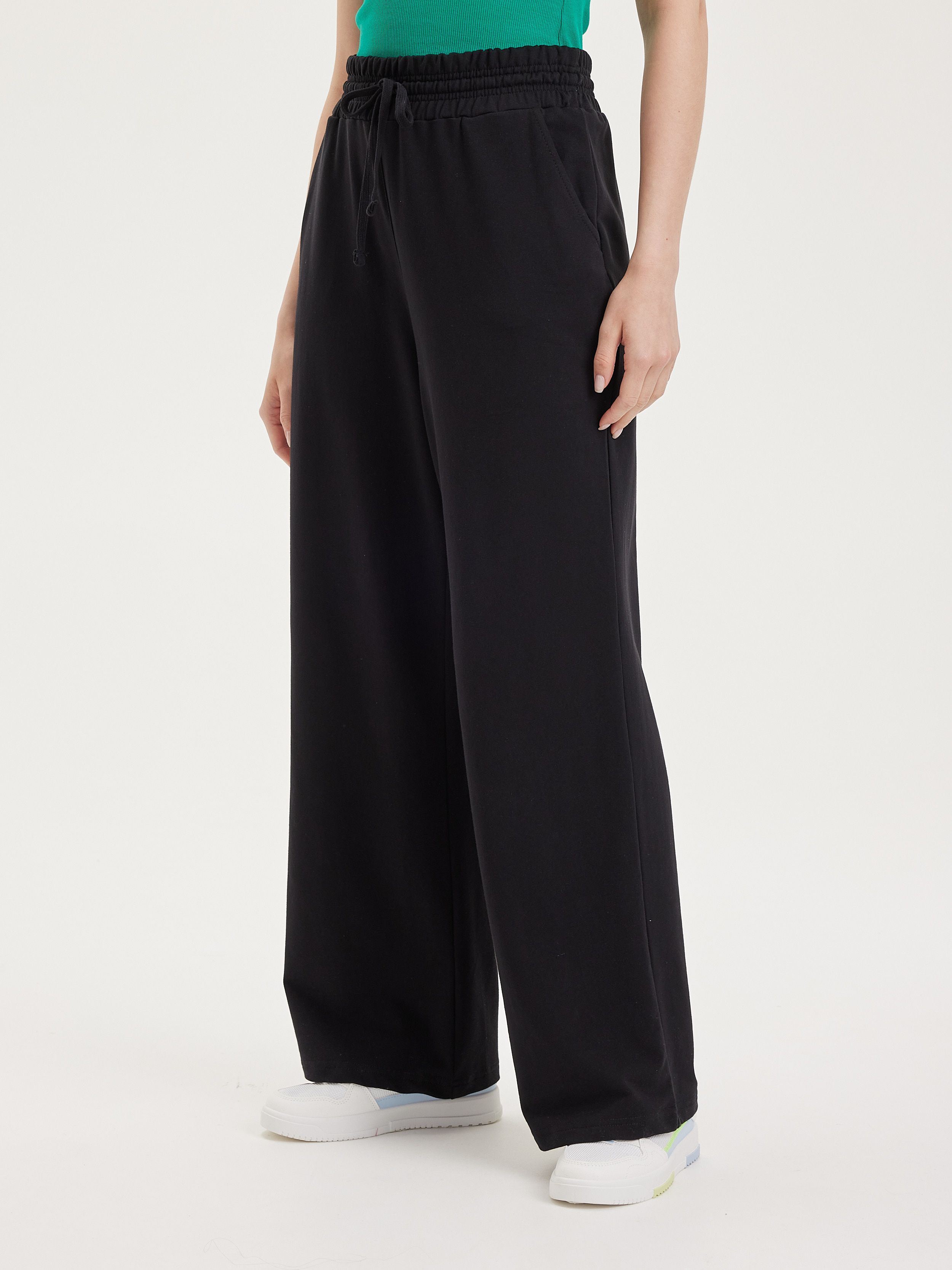 Брюки женские LAINA S22-W1-752/ черные 46 RU