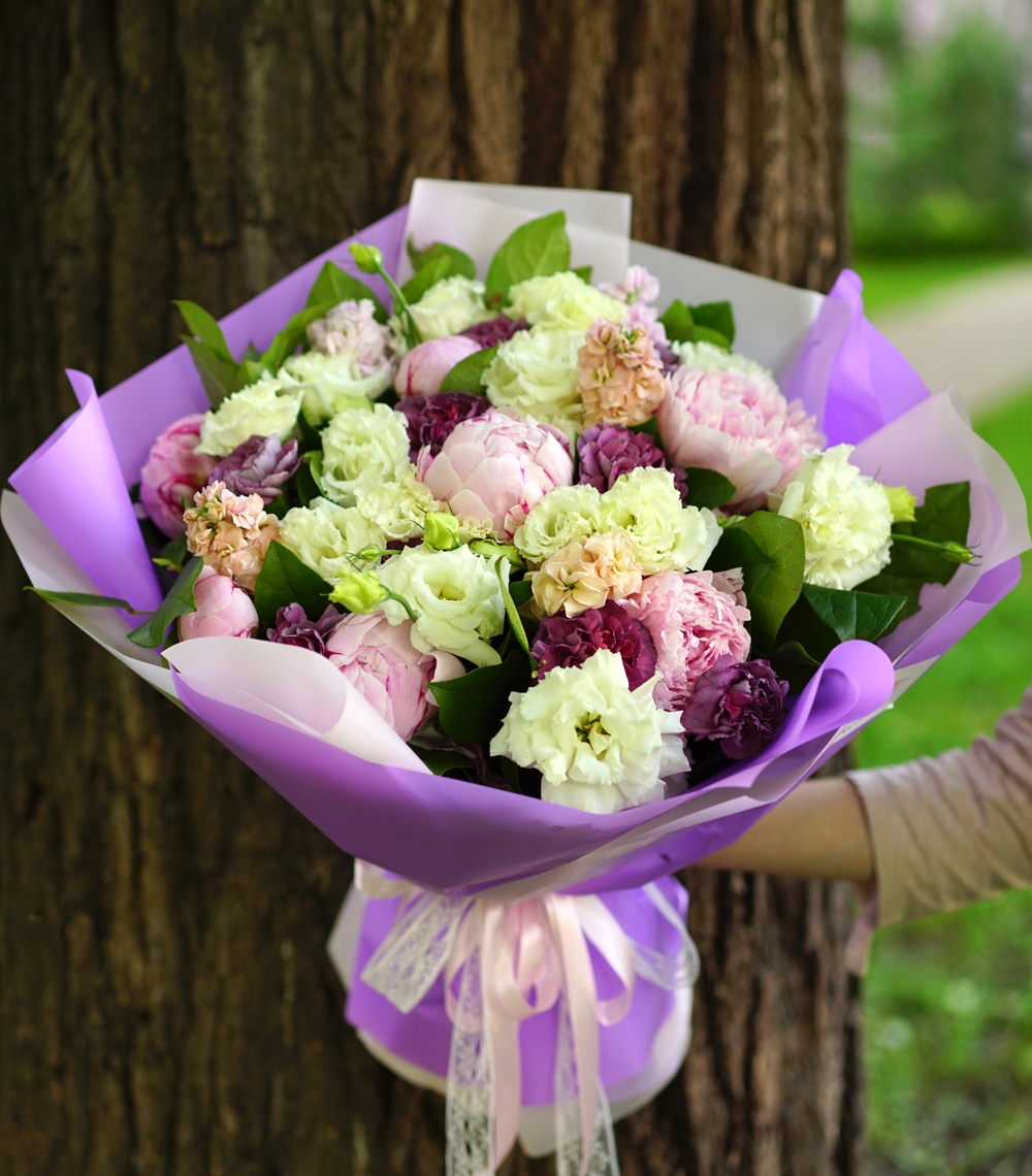 

Букет пионов с гвоздиками 30 шт Sfloristic "Рапунцель", 40 см
