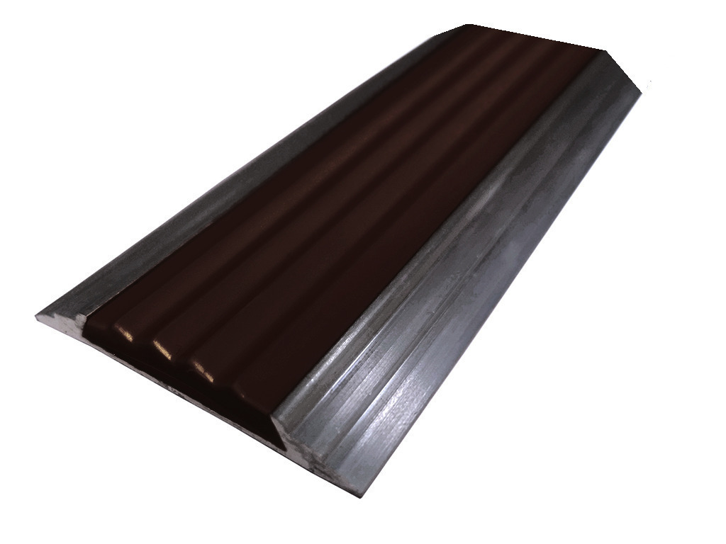 Алюминиевая полоса-порог с коричневой резиновой вставкой, длина 1м, упаковка 5 шт