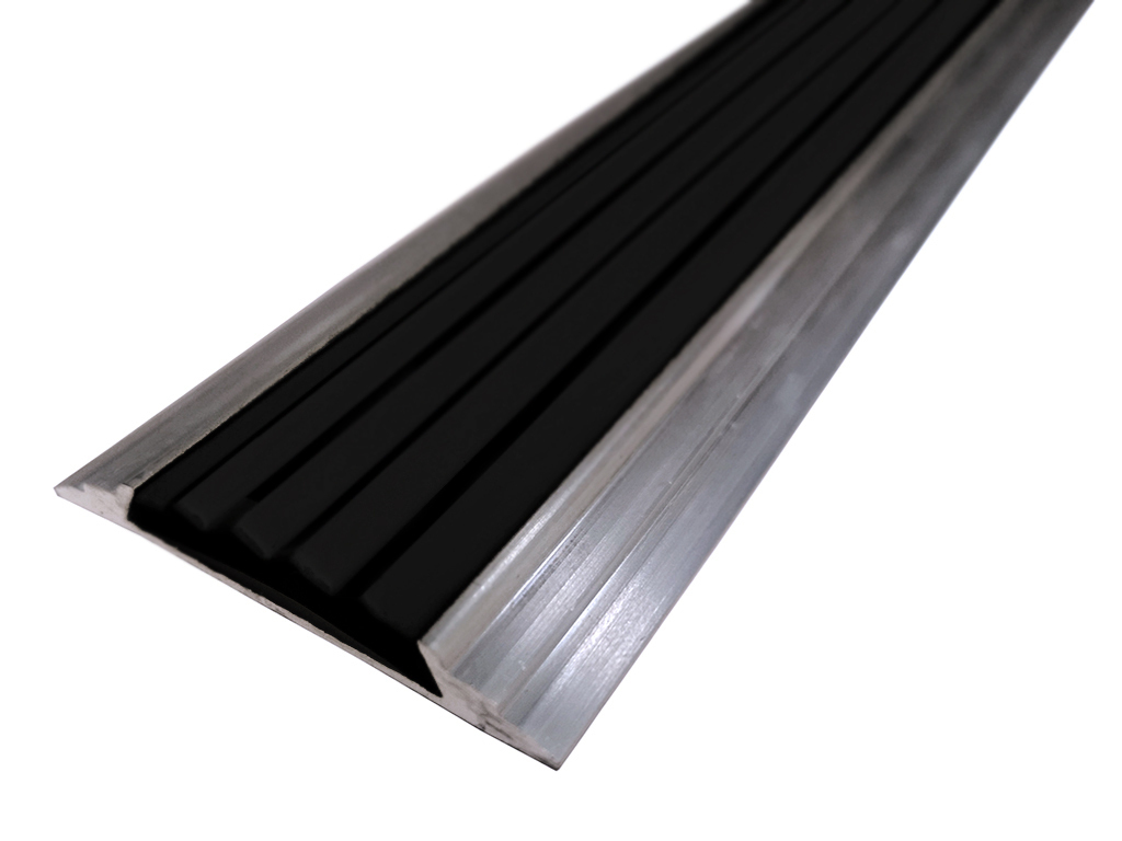 фото Алюминиевая полоса-порог с черной резиновой вставкой, длина 1.33м, упаковка 5 шт safetystep