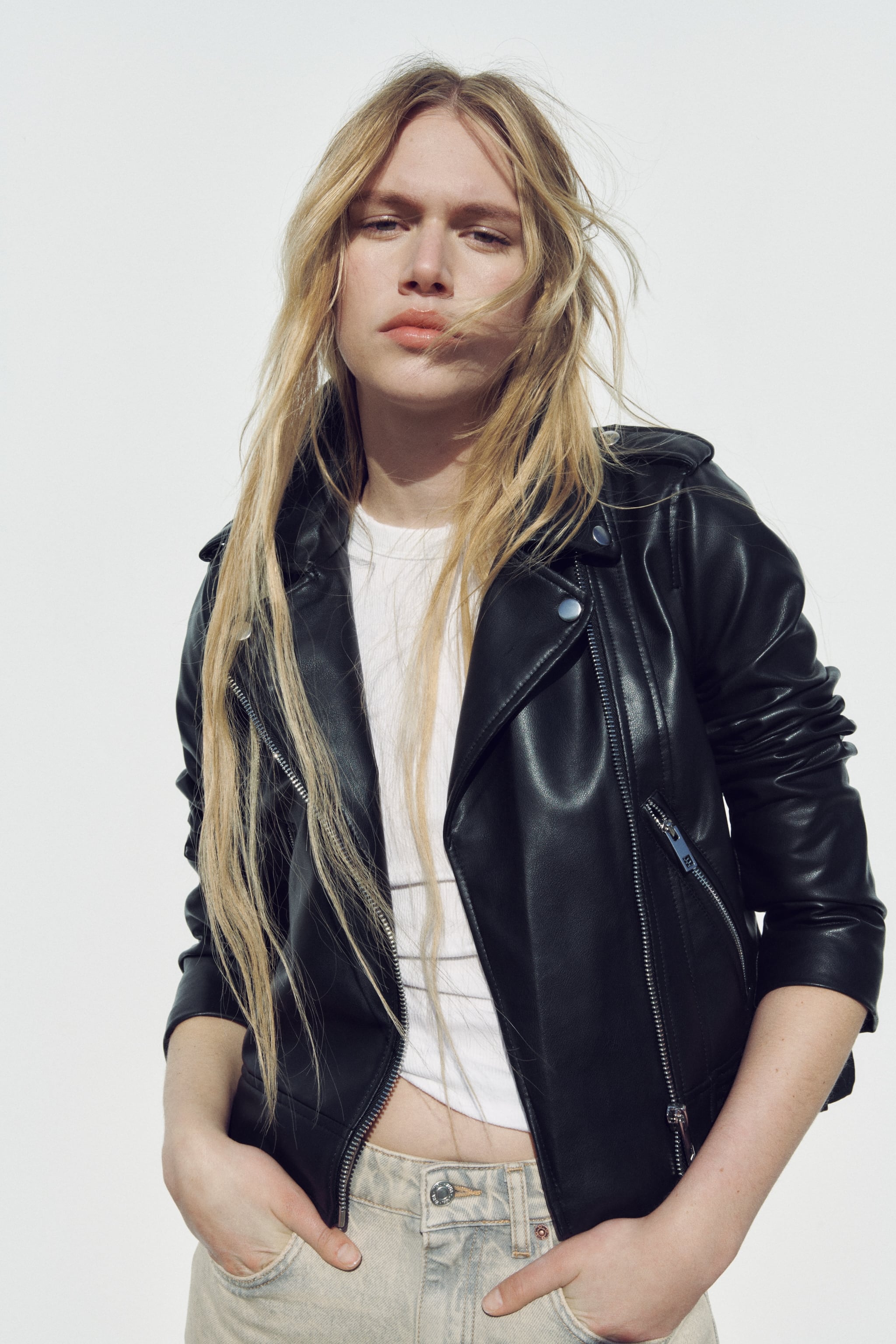 

Кожаная куртка женская ZARA 03427760 черная XL (доставка из-за рубежа), 03427760