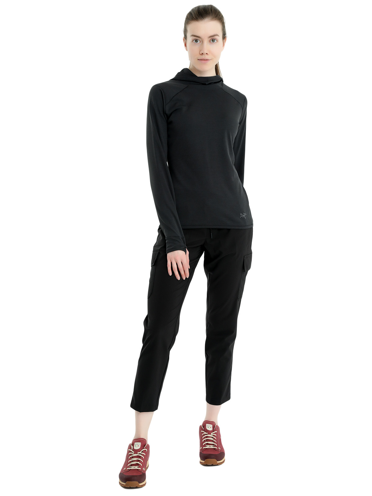 

Лонгслив женский Arcteryx L07464300 черный 48, L07464300
