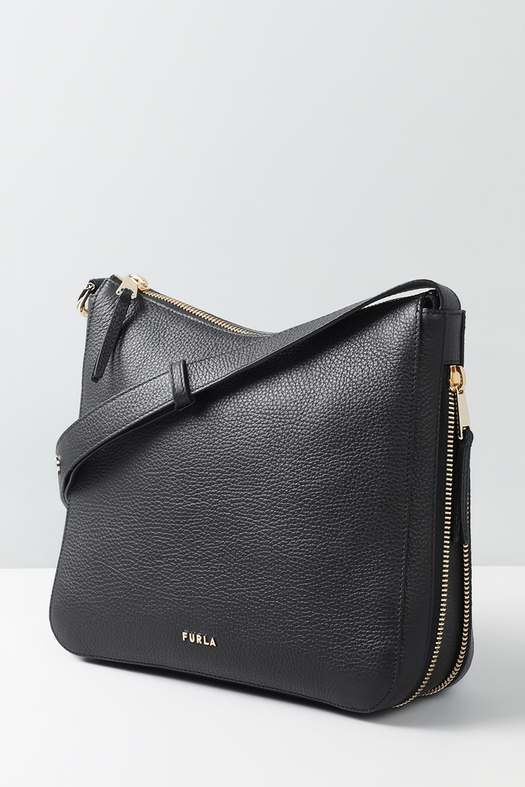 

Сумка женская Furla WB00783HSF0001007, чёрный, WB00783HSF0001007
