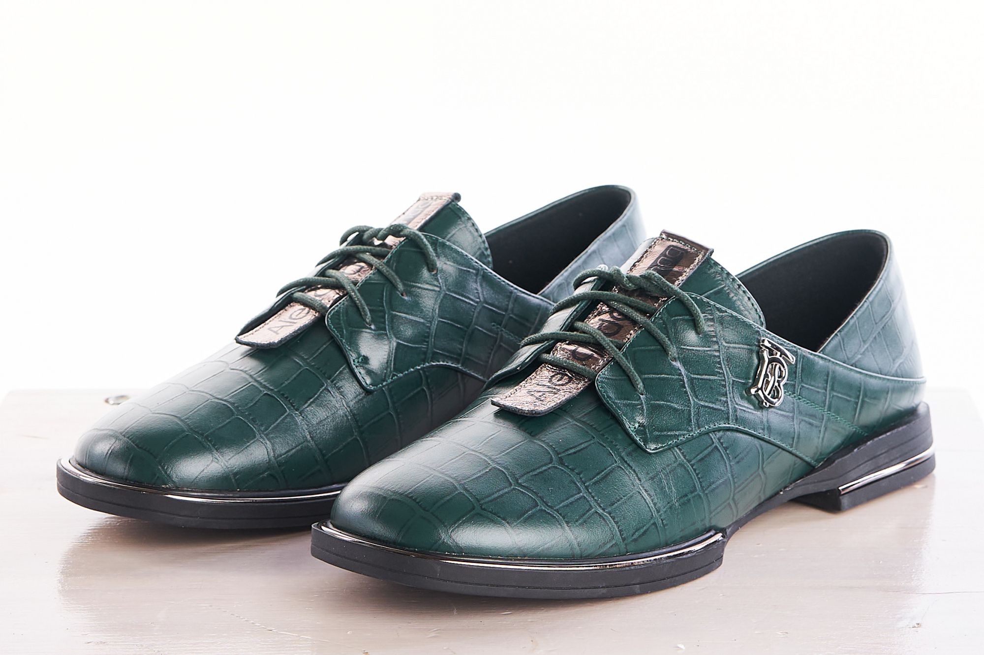 Полуботинки женские Matur Unty 5129.902 зеленые 37 RU