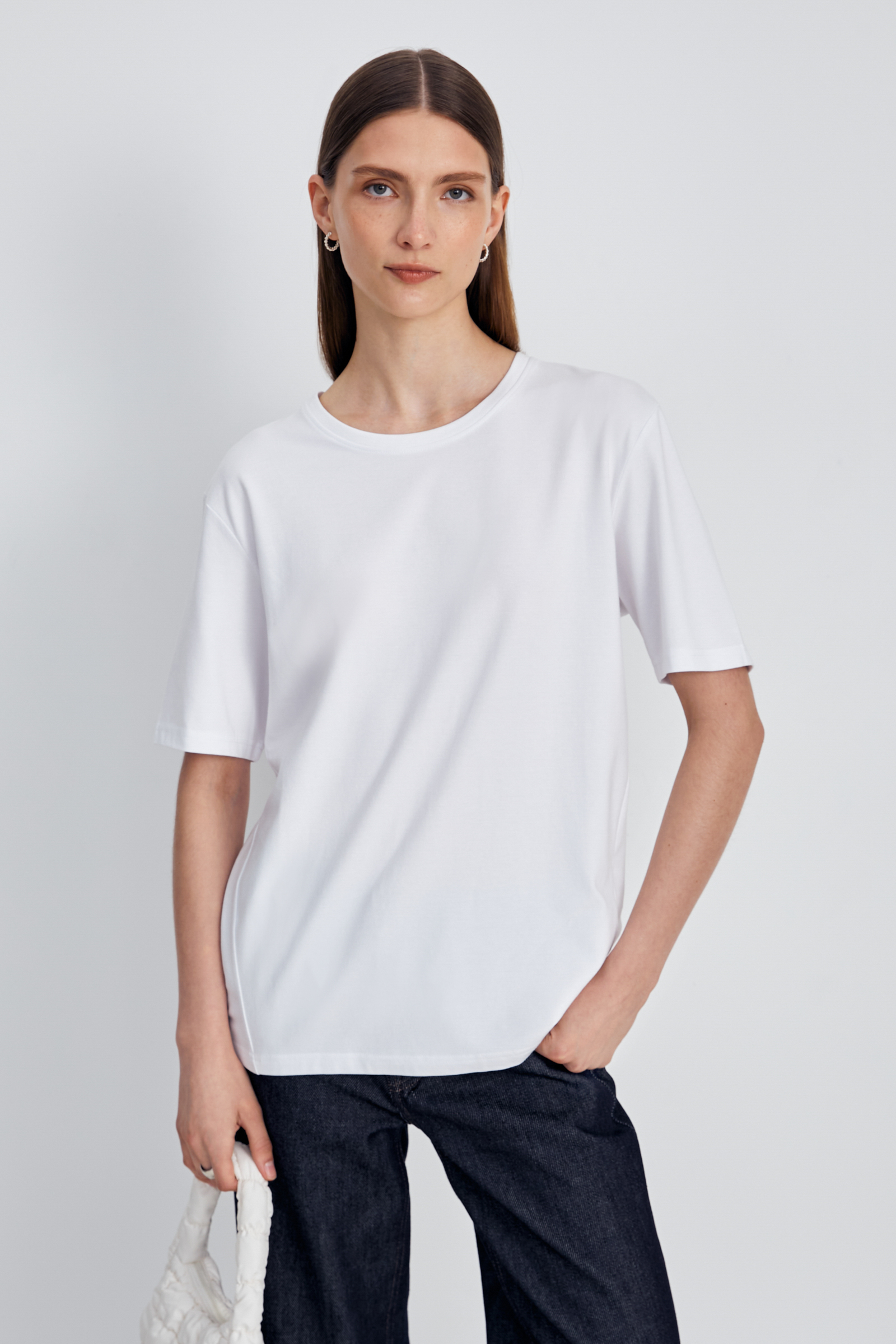 

Футболка женская Finn Flare FSE110101 белая M, Белый, FSE110101