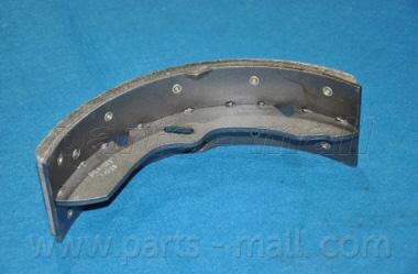 

Колодки тормозные PARTS-MALL pla023
