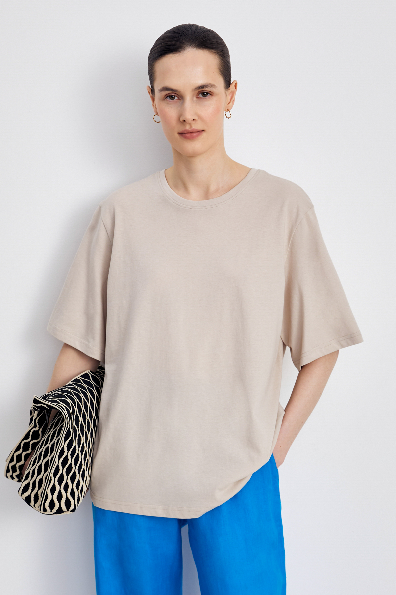 

Футболка женская Finn Flare BAS-100159 бежевая L, Бежевый, BAS-100159