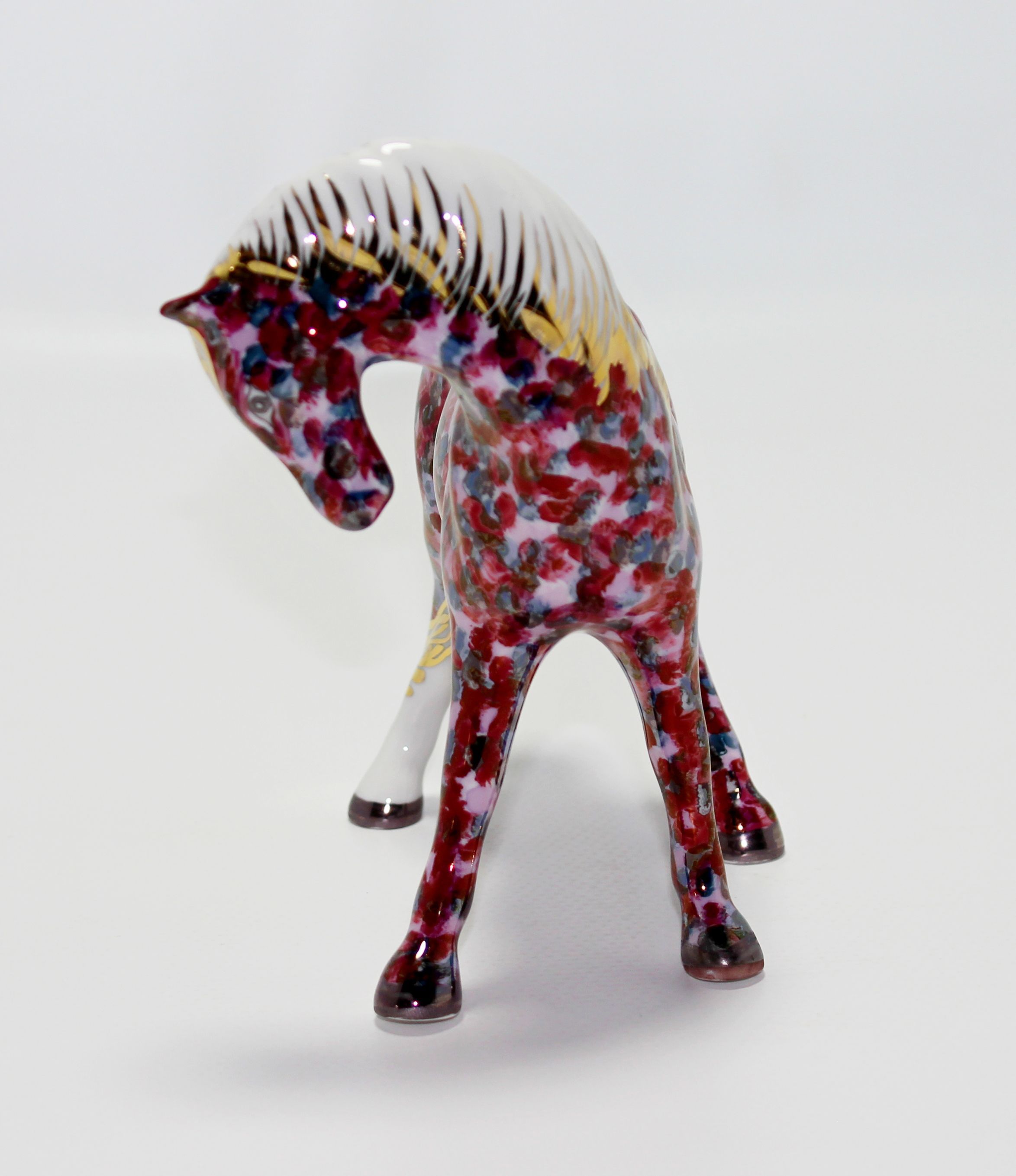 Фарфоровая статуэтка Фарфор Сысерти конь Орлик ручная роспись акварель