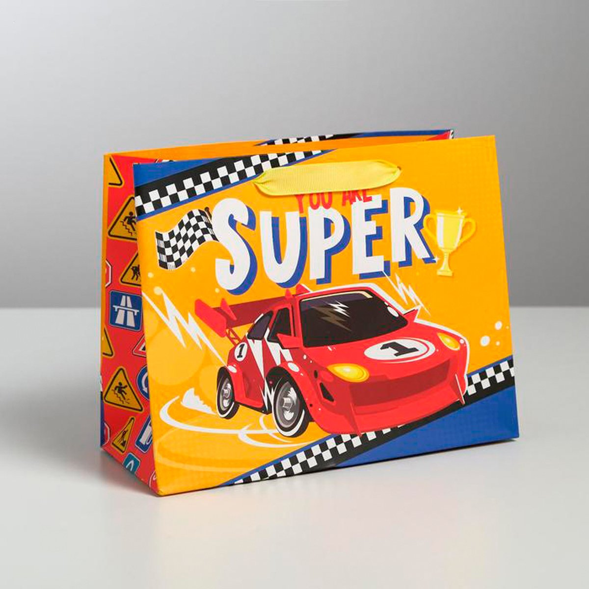 

Пакет подарочный Дарите Счастье You are super, ламинированный, 23x18x10