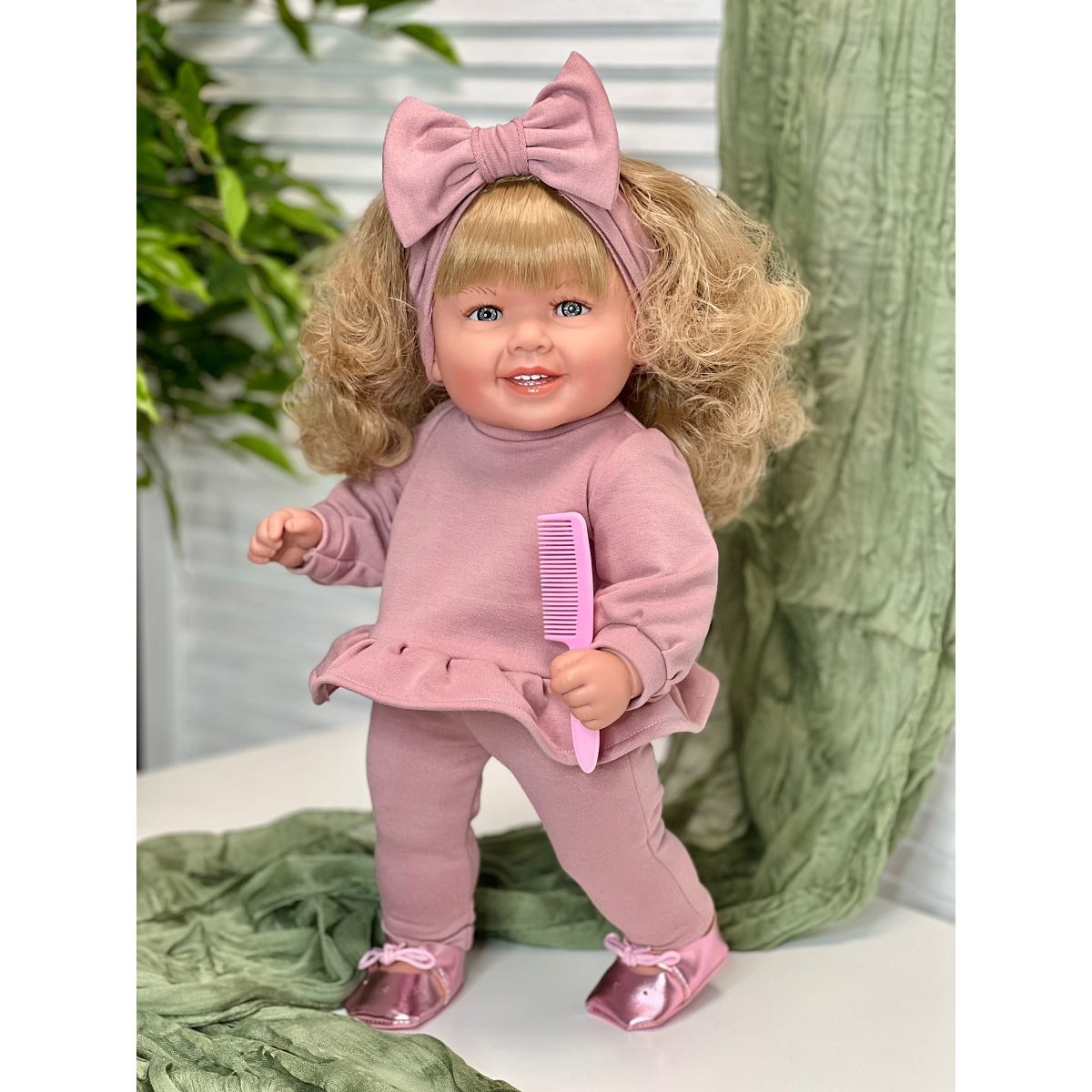 

Кукла Manolo Dolls виниловая Diana 47см в пакете 7276