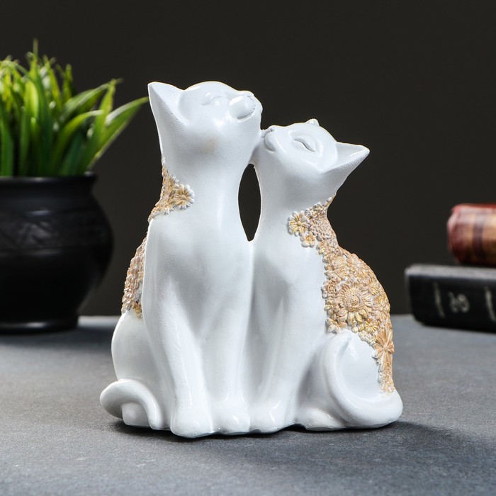 

Фигура Кот и Кошка белый, 14x13см