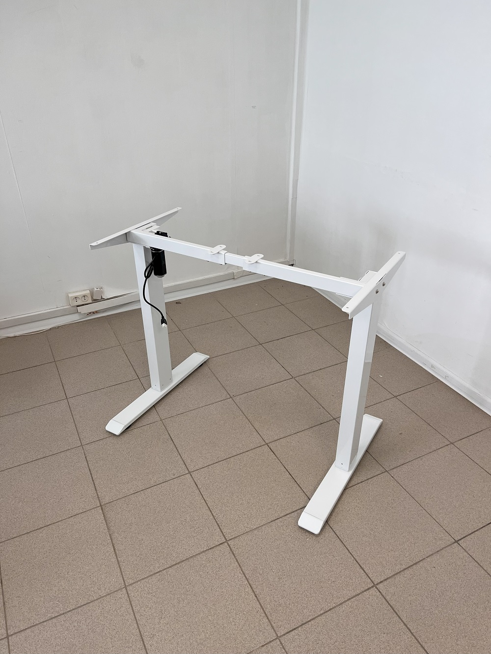 Подстолье для компьютерного стола с регулируемой высотой UPSTOL одномоторный, белый