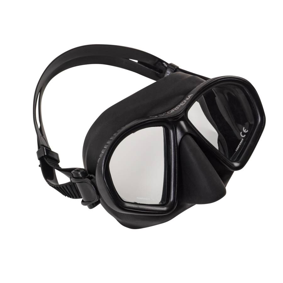 Маска Scorpena M, матовая Чёрный