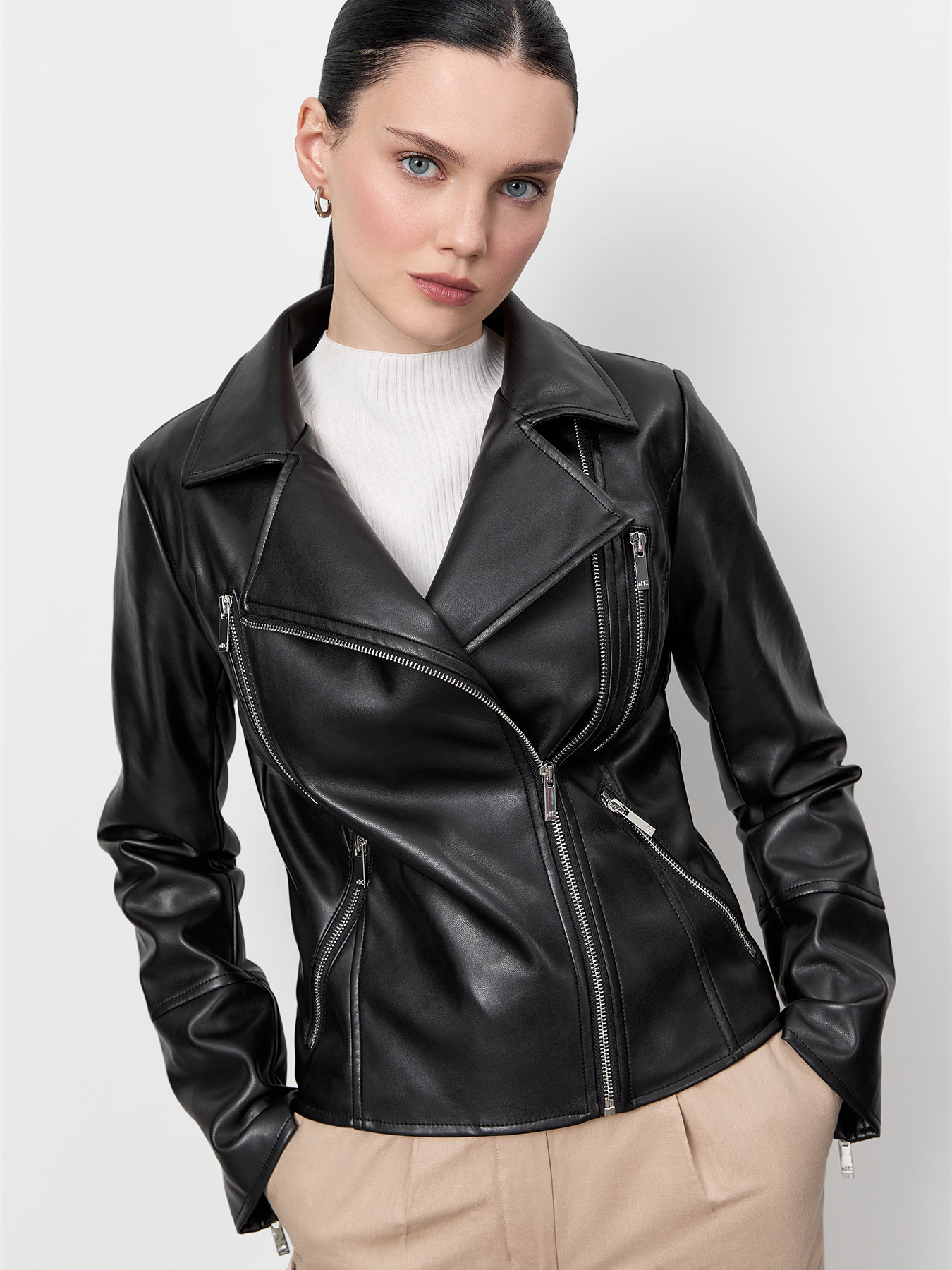 

Куртка женская Just Clothes 460711 черная 50 RU, Черный, 460711