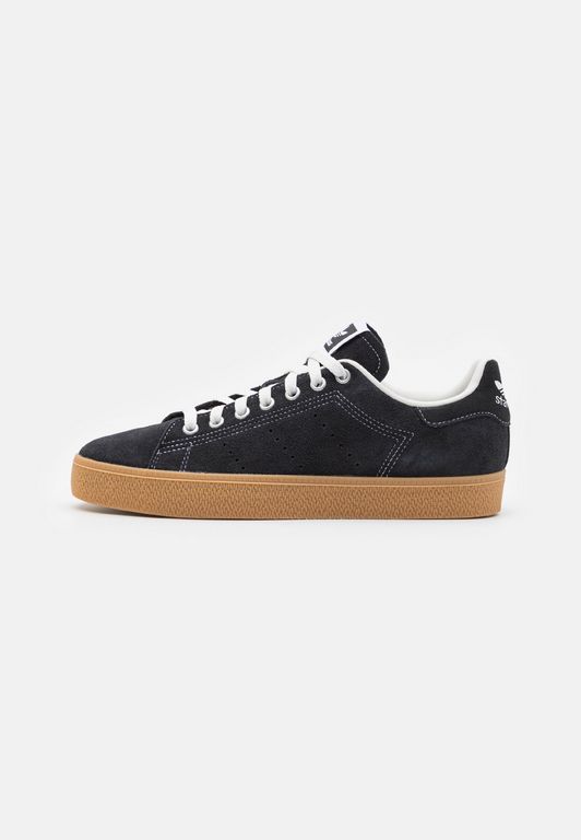 

Кеды унисекс Adidas AD115O1K4 черные 40 2/3 EU, Черный, AD115O1K4