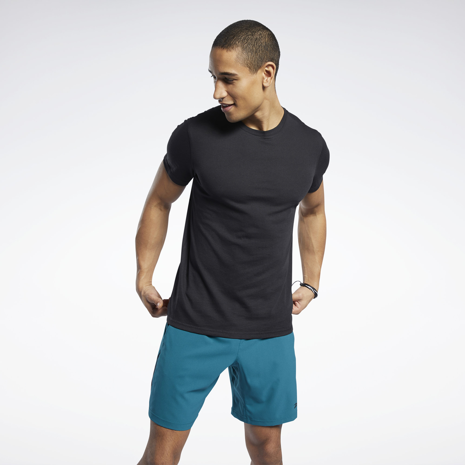 

Футболка мужская Reebok FP9102 черная M, FP9102