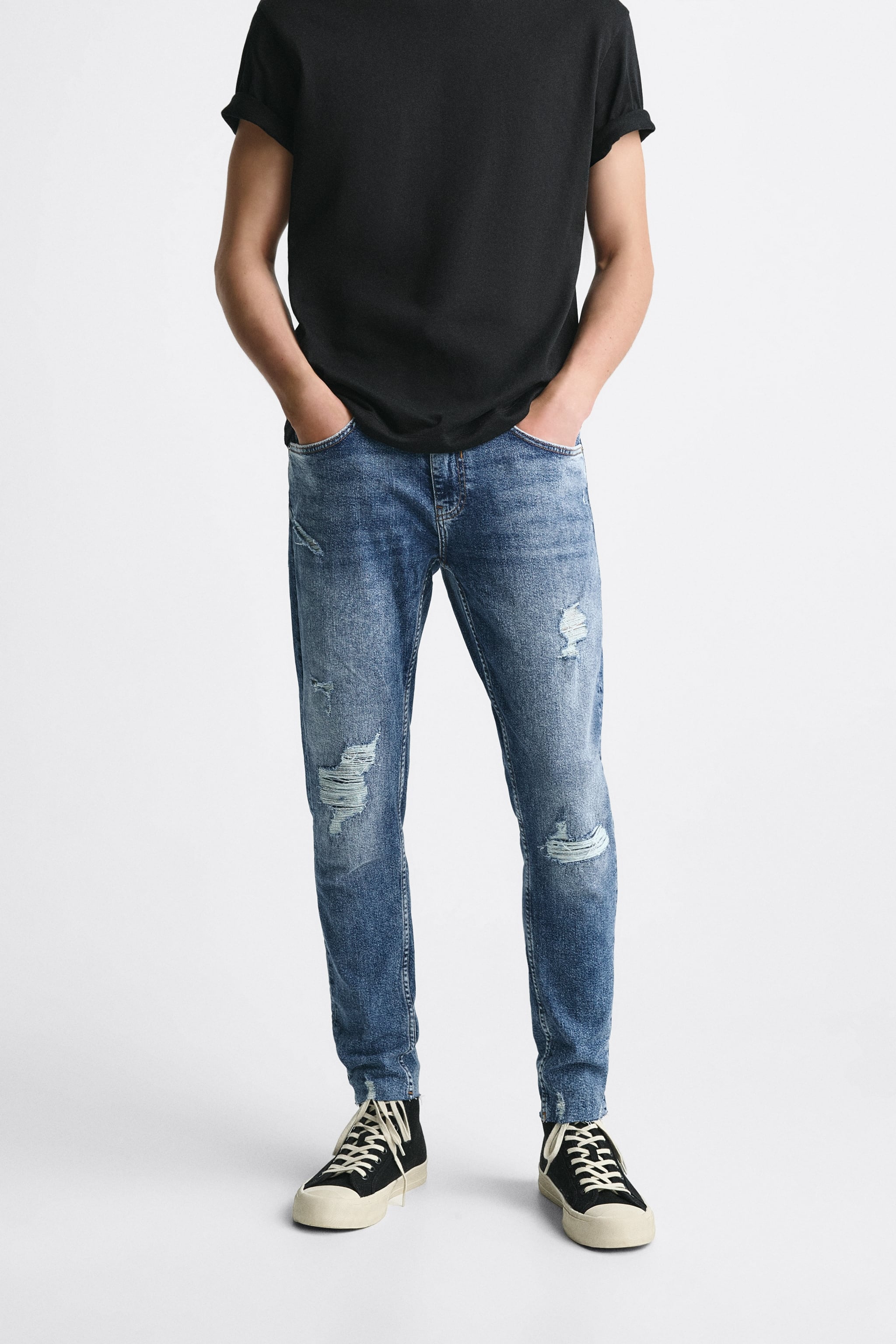 

Джинсы мужские ZARA 04060502 синие 46 RU (доставка из-за рубежа), Синий, 04060502