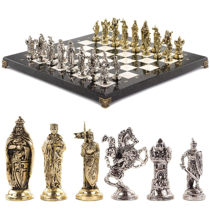 фото Шахматы крестоносцы из мрамора с металлическими фигурами (44 x 44 x 3 см)