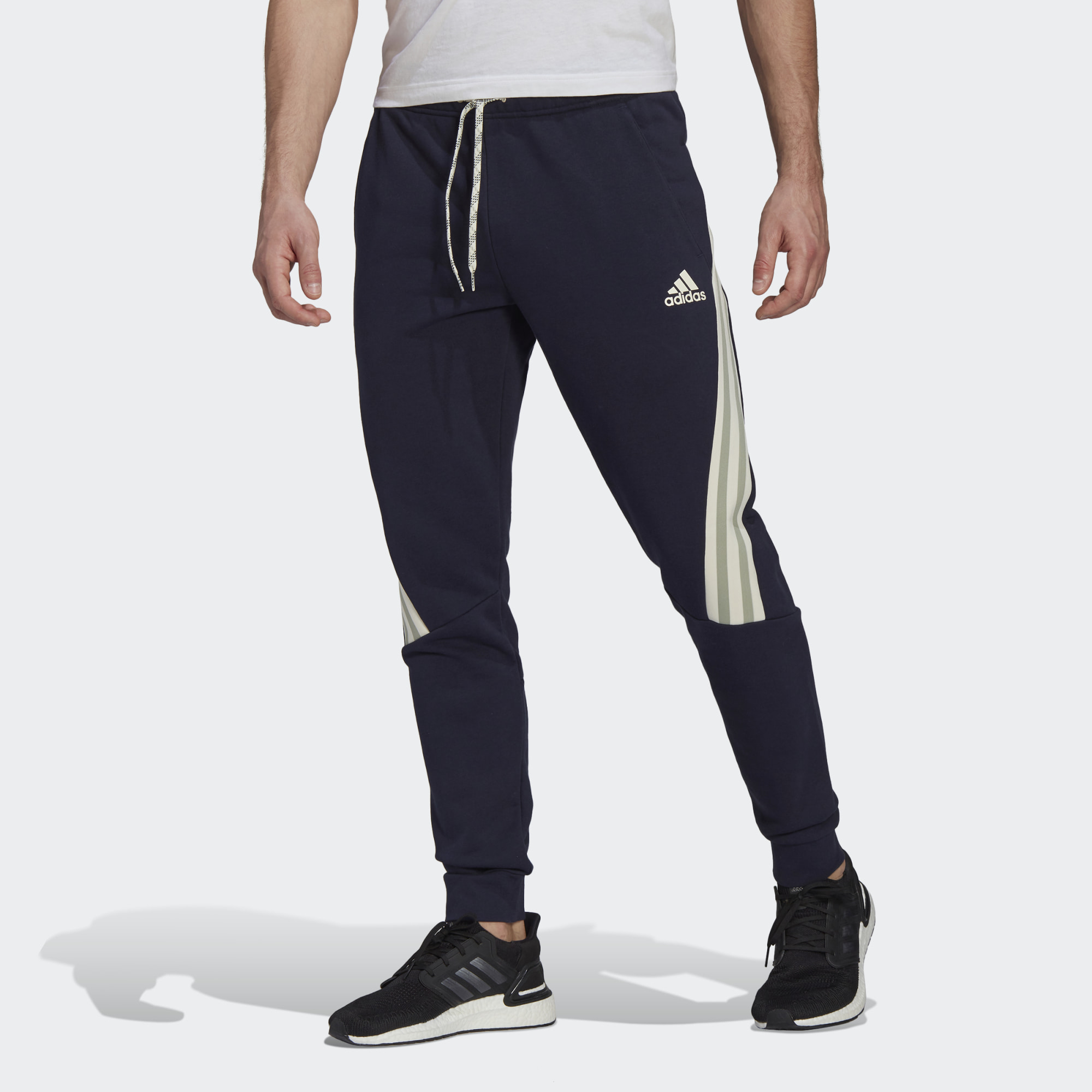 

Спортивные брюки мужские Adidas GM5749 черные L, GM5749