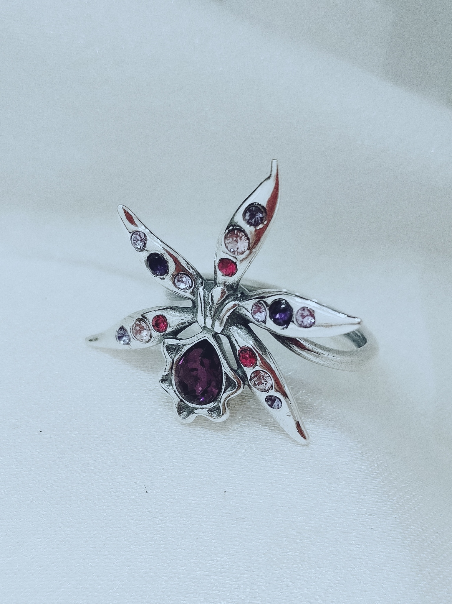 

Кольцо р  Jenavi j1163050, j1163050