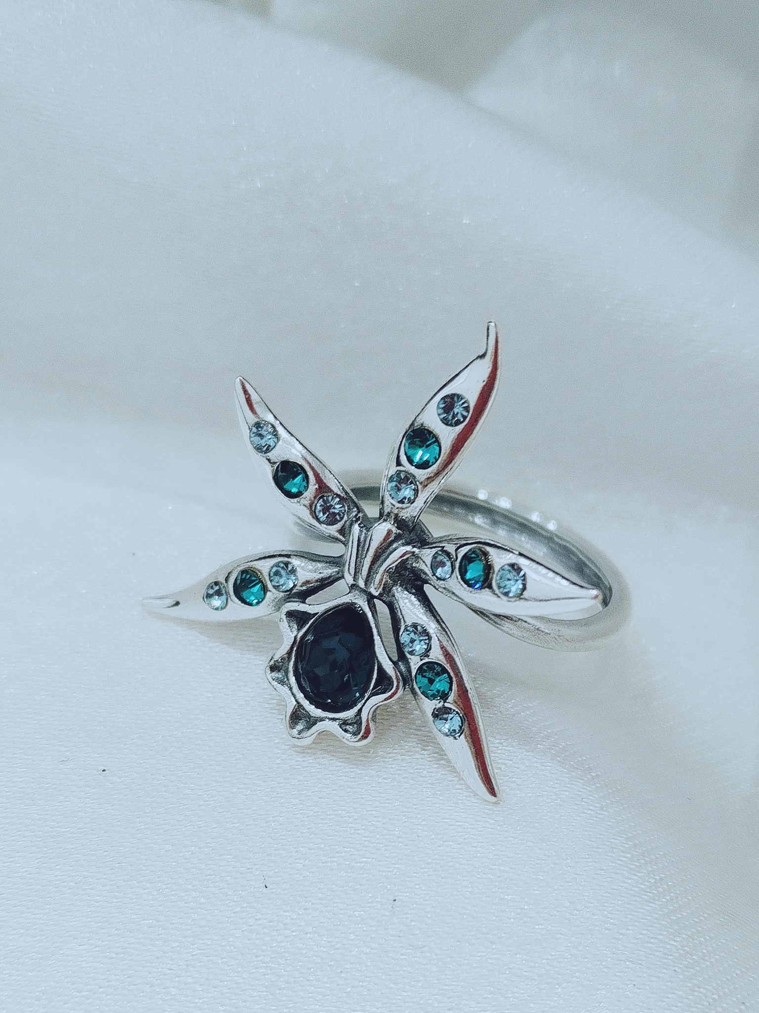 

Кольцо р  Jenavi j1163040, j1163040