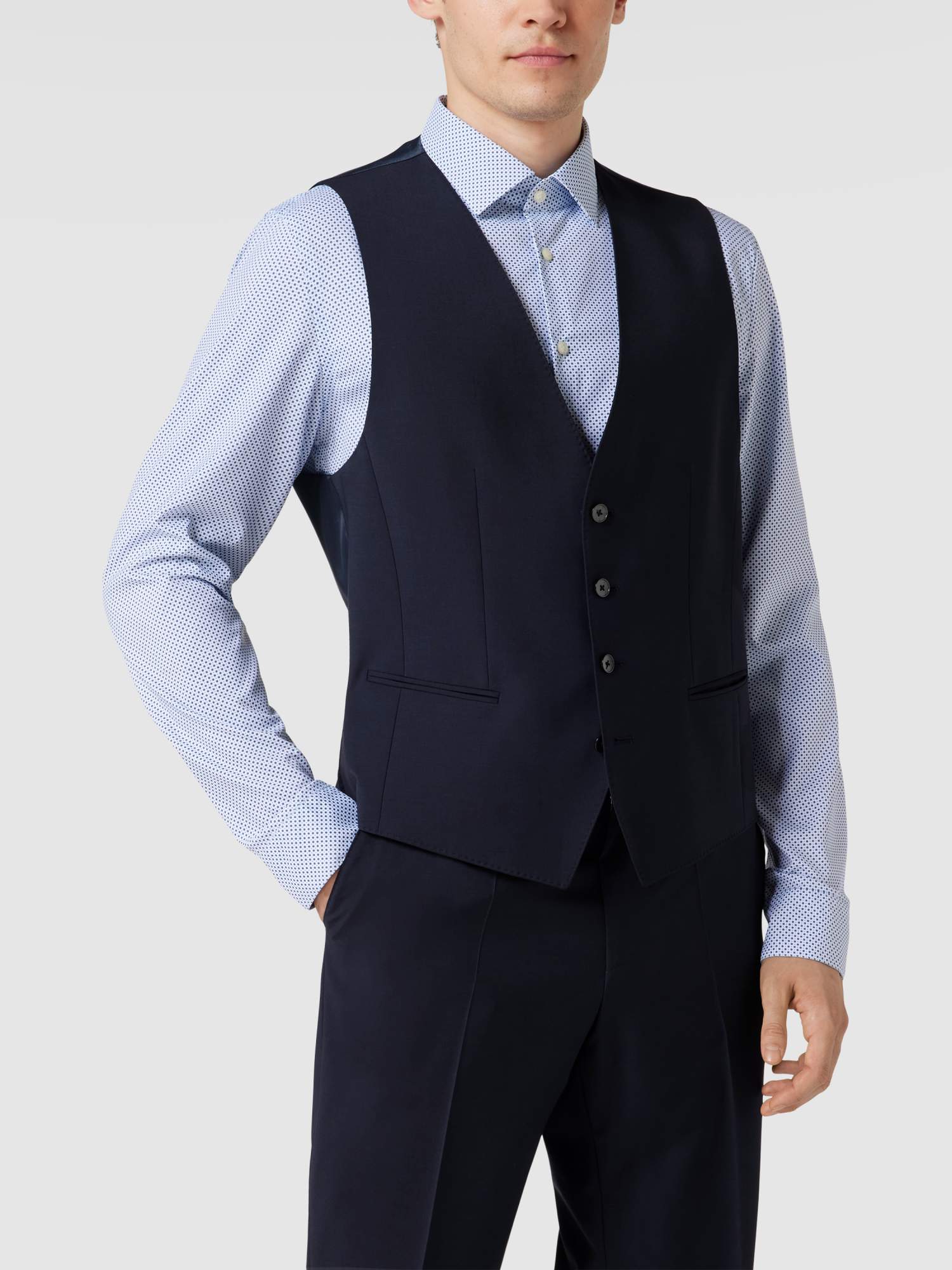 Жилет мужской BOSS 1654776 синий 52 RU 27976₽