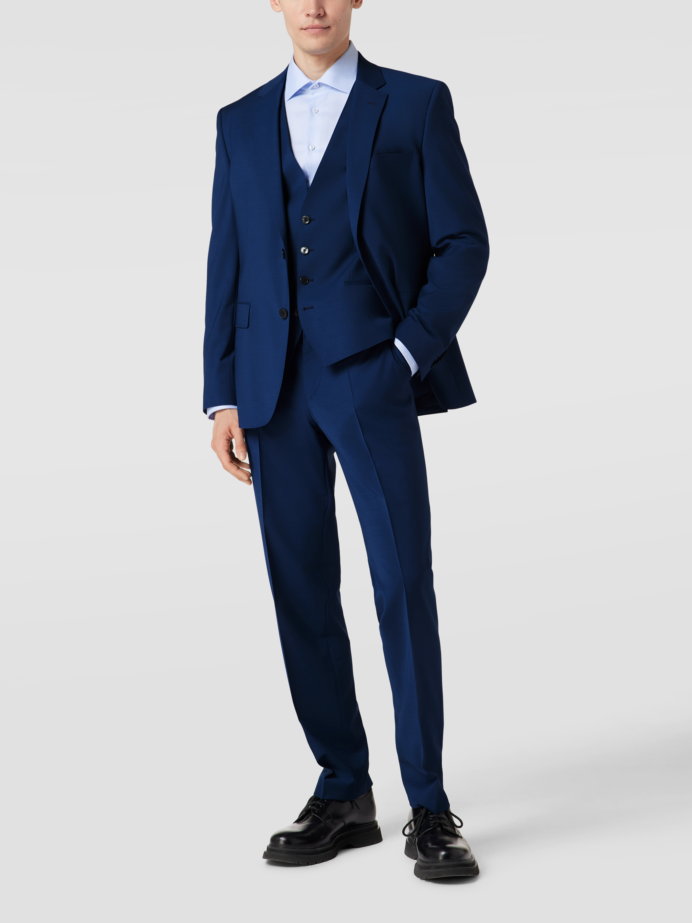 

Брюки мужские BOSS 1654766 синие 46 RU доставка из-за рубежа, Синий, 1654766