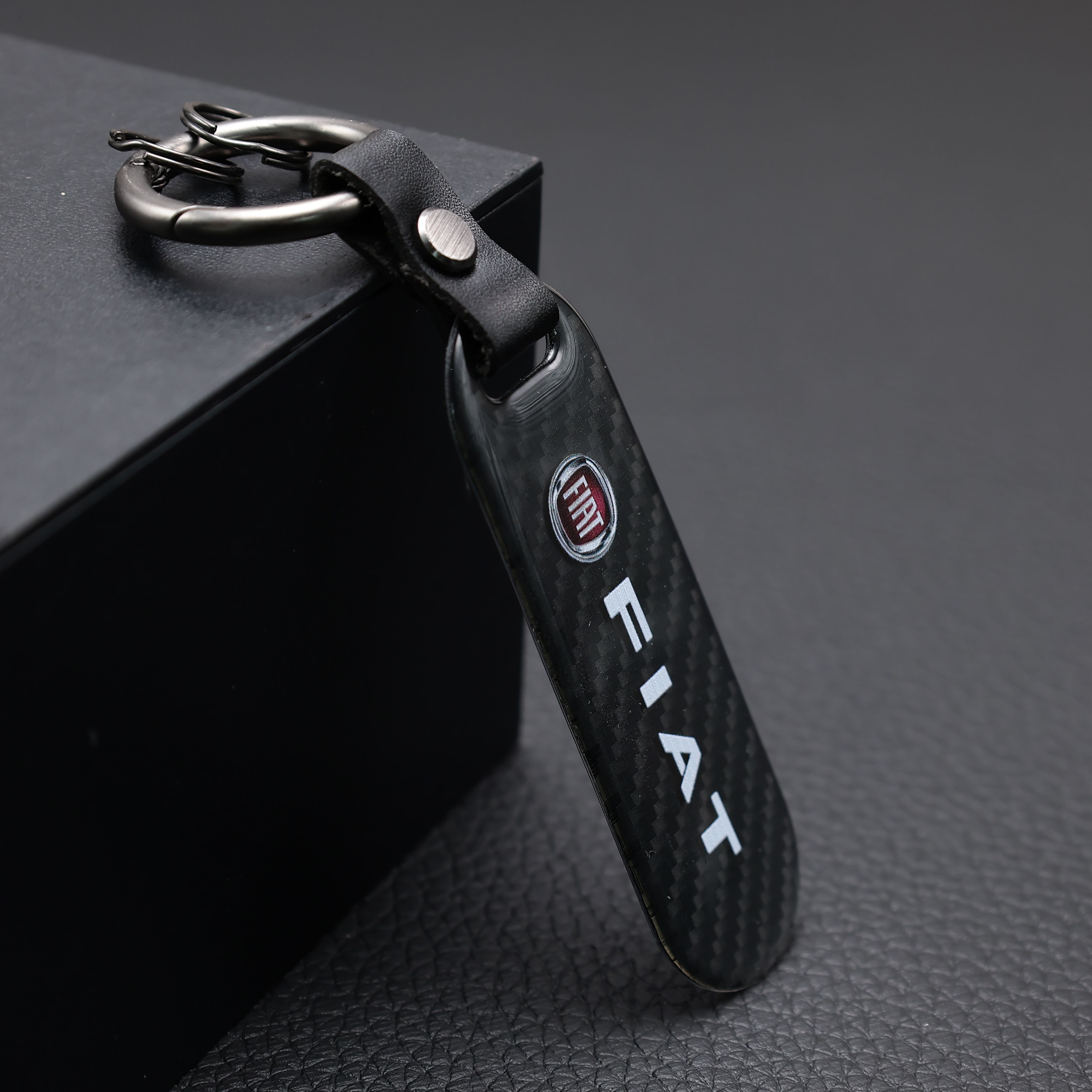 

Брелок для ключей автомобиля PST FIAT карбон, натуральная кожа, глянец, Разноцветный, FIAT