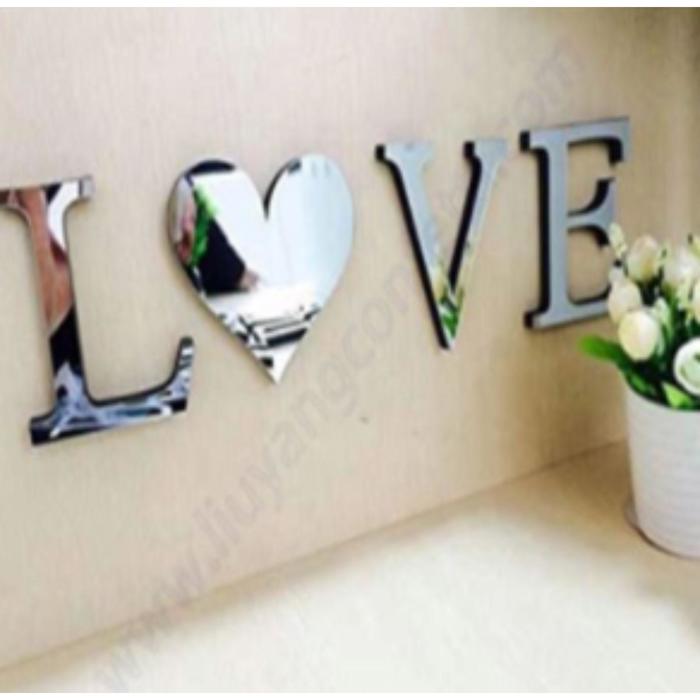 

Декор настенный "LOVE", из акрила, зеркальный, 8 х 10 см
