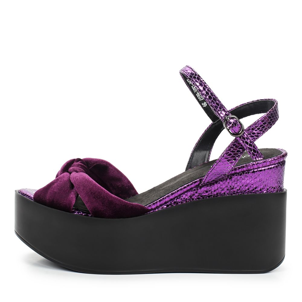

Босоножки женские LOLLI|POLLI 234-139A-6607 фиолетовые 39 RU