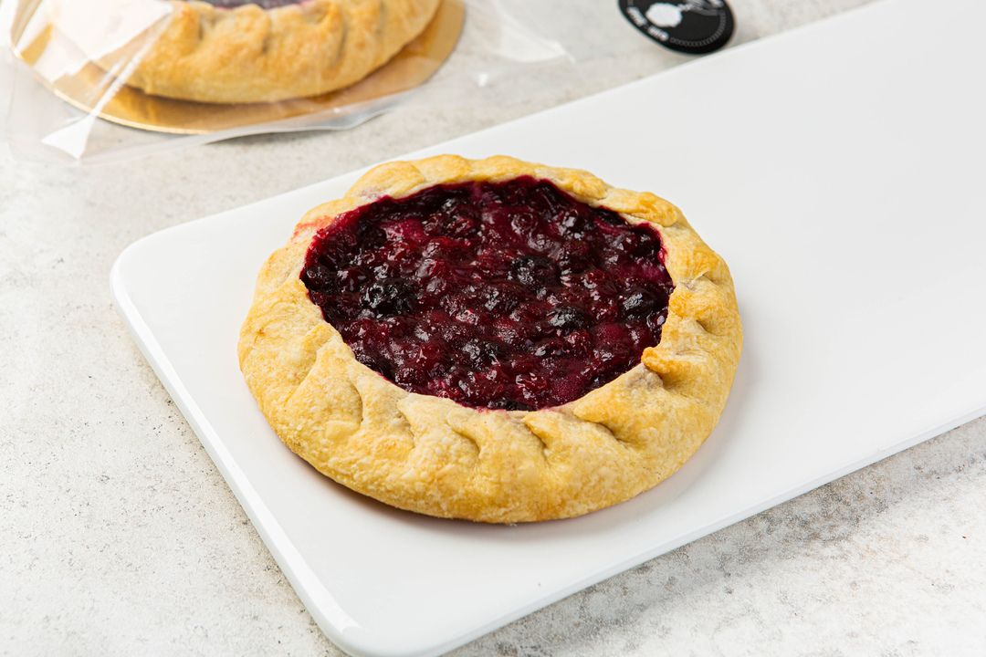 

Булочка ВкусВилл с вишней 160 г