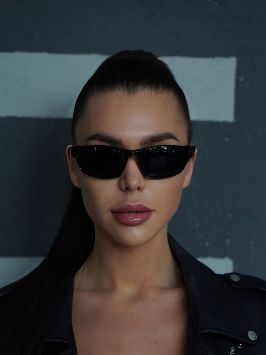 Солнцезащитные очки унисекс 10 out of 10 model05 черные