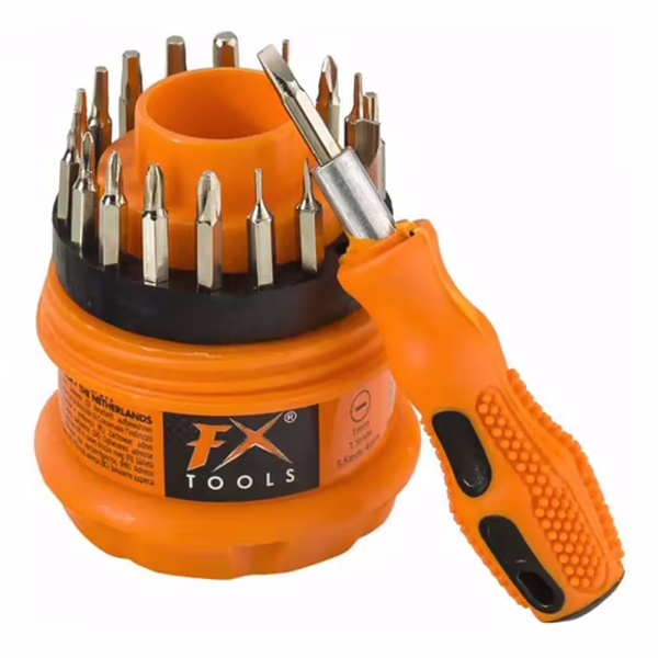 

Отвертка с битами FX Tools 18 бит