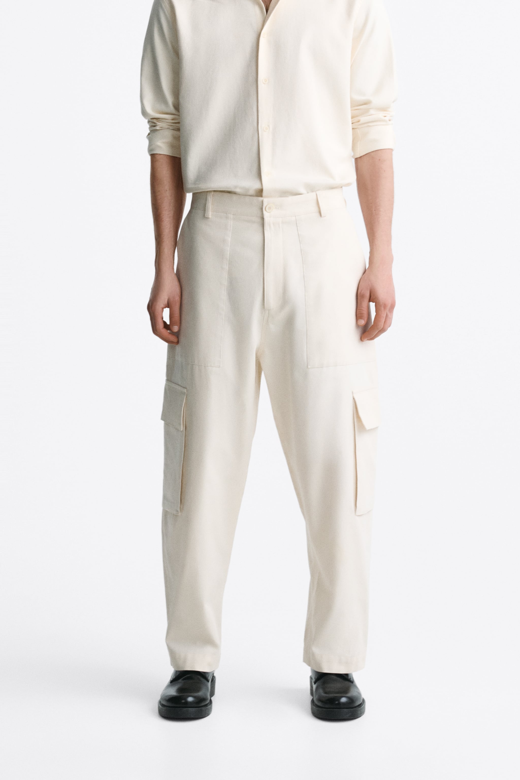 

Брюки мужские ZARA 04393689 бежевые 42 RU (доставка из-за рубежа), Бежевый, 04393689