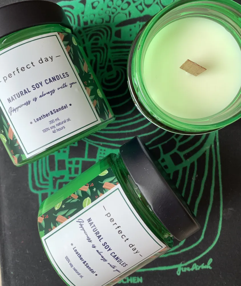 

Свеча ароматическая PERFECT DAY CANDLES Leather&Sandal Кожа&Сандал, Leather&Sandal / Кожа&Сандал деревянный фитиль