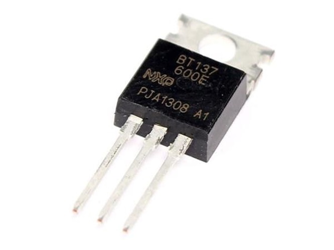 

Симистор NXP BT137-600E.127, симметричный тиристор в корпусе TO220, BT137-600E.127